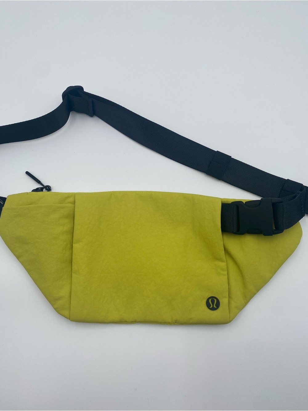 lululemon bright Yellow unique crossbody bag from SeaWheeze 2019 EUC